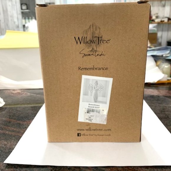 Willow Tree Remembrance Angel Figurine - Picture 7 of 7